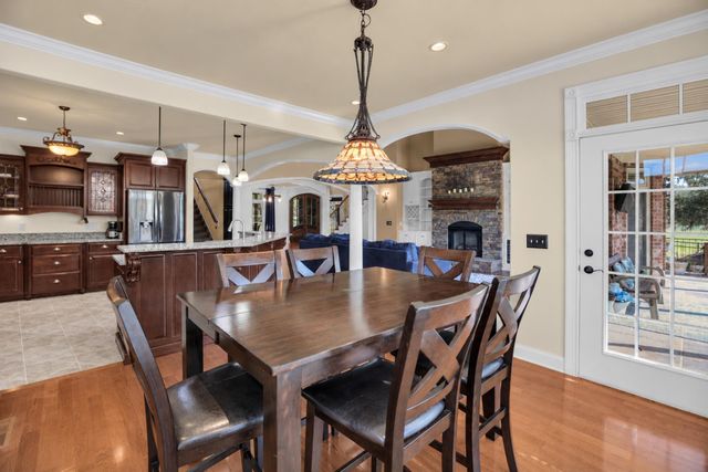1405 Drakes Creek Rd, Hendersonville, TN 37075