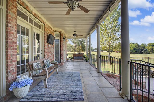 1405 Drakes Creek Rd, Hendersonville, TN 37075