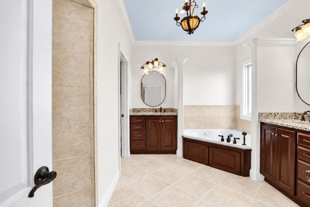 1405 Drakes Creek Rd, Hendersonville, TN 37075