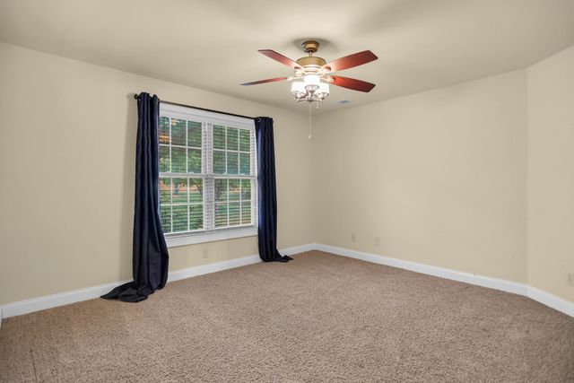 1405 Drakes Creek Rd, Hendersonville, TN 37075