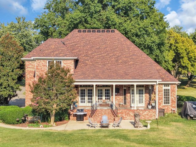 1405 Drakes Creek Rd, Hendersonville, TN 37075
