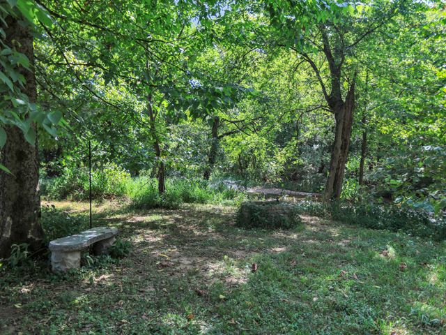 1405 Drakes Creek Rd, Hendersonville, TN 37075