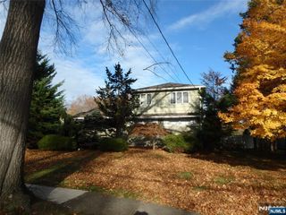31 Leonard Drive, Old Tappan, NJ 07675