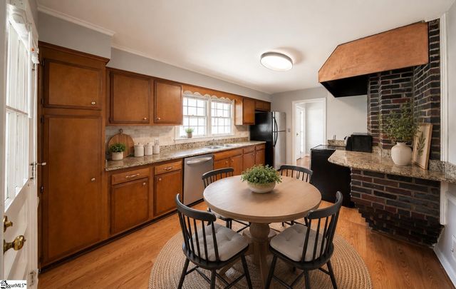 517 Dellwood Drive, Greenville, SC 29609