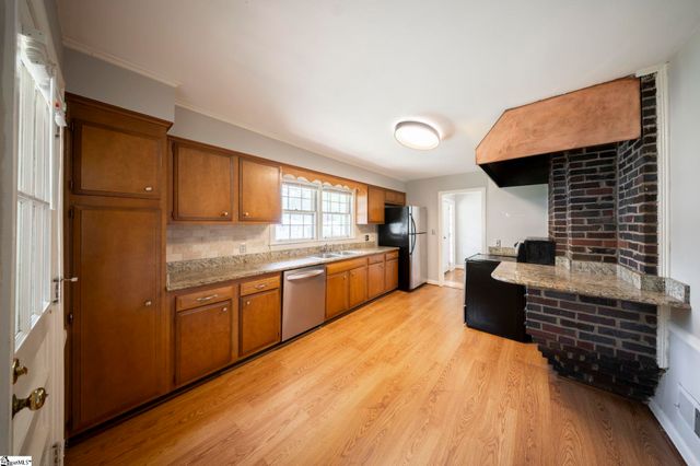 517 Dellwood Drive, Greenville, SC 29609