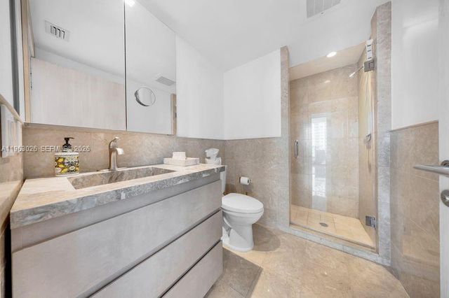 1331 Brickell Bay Dr 1602, Miami, FL 33131