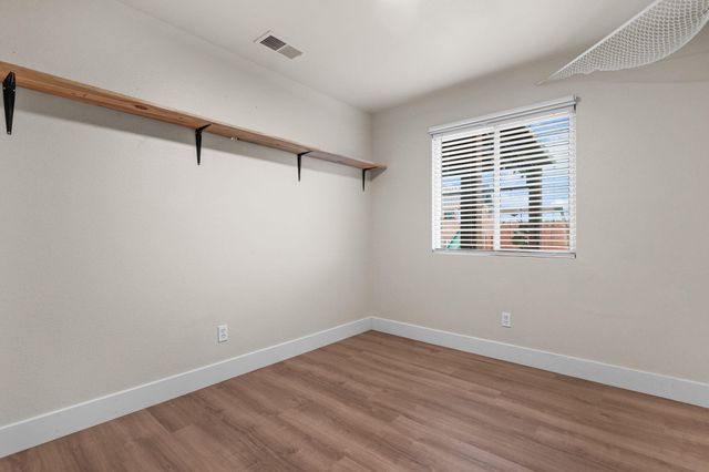 2132 Reta Way, Red Bluff, CA 96080