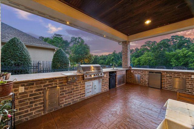 3123 N Cotswold Manor Drive, Kingwood, TX 77339