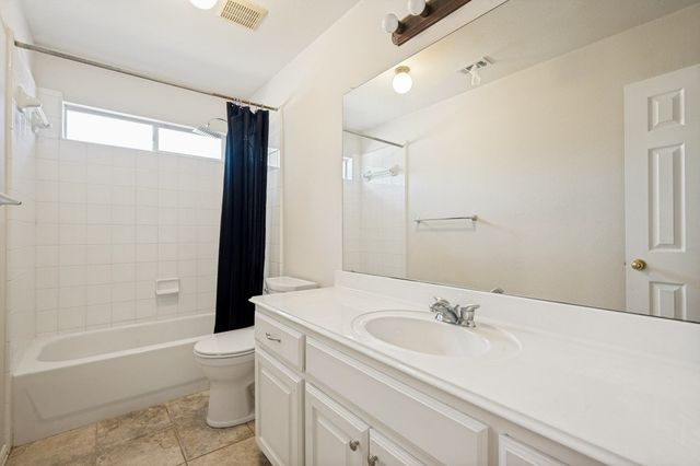 4113 Creek Bend Court, Corinth, TX 76208