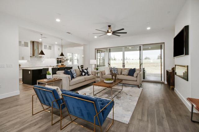 3836 Gray Pine Pl, West Sacramento, CA 95691