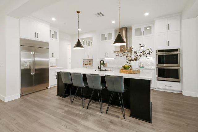 3836 Gray Pine Pl, West Sacramento, CA 95691