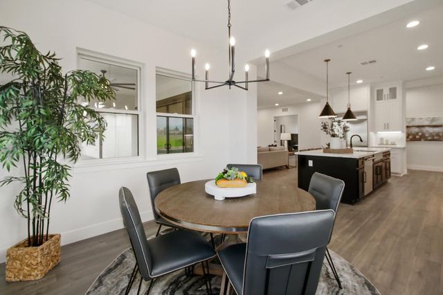 3836 Gray Pine Pl, West Sacramento, CA 95691