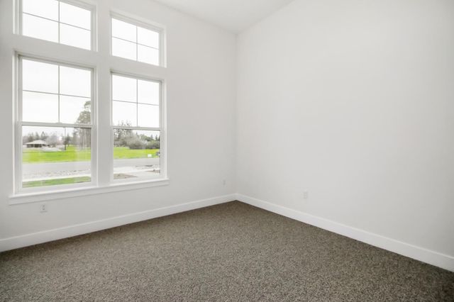 3836 Gray Pine Pl, West Sacramento, CA 95691
