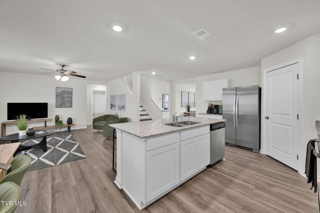 1073 Persimmon Hollow, Greeneville, TN 37745
