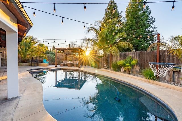 1926 Kleck, Paso Robles, CA 93446