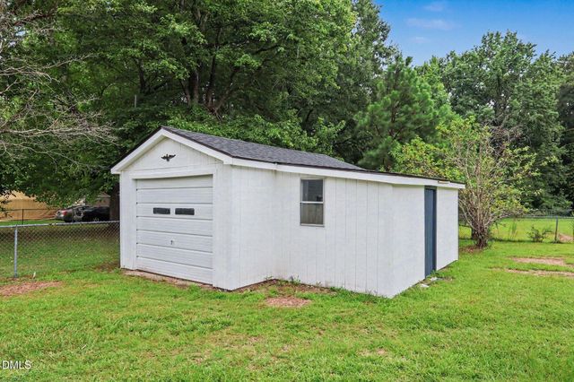 325 Kingston Avenue, Rocky Mount, NC 27803