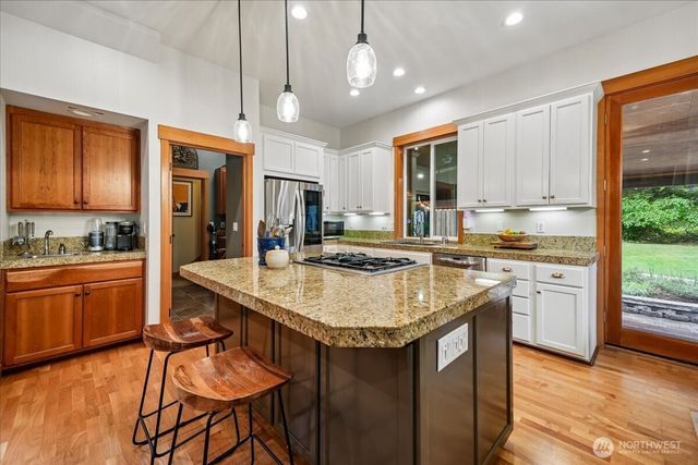 10507 Pioneer Drive, Anderson Island, WA 98303