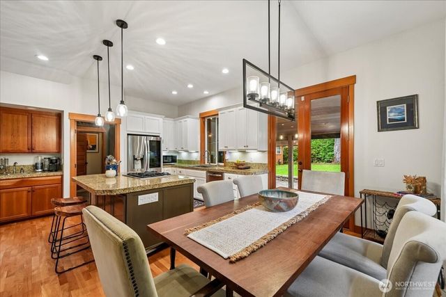 10507 Pioneer Drive, Anderson Island, WA 98303