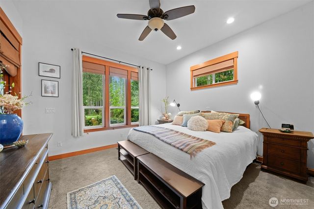 10507 Pioneer Drive, Anderson Island, WA 98303