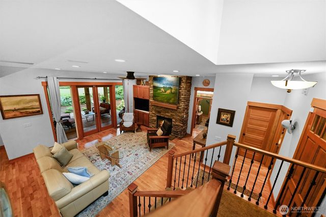 10507 Pioneer Drive, Anderson Island, WA 98303