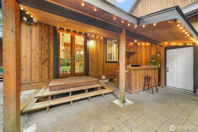 10507 Pioneer Drive, Anderson Island, WA 98303