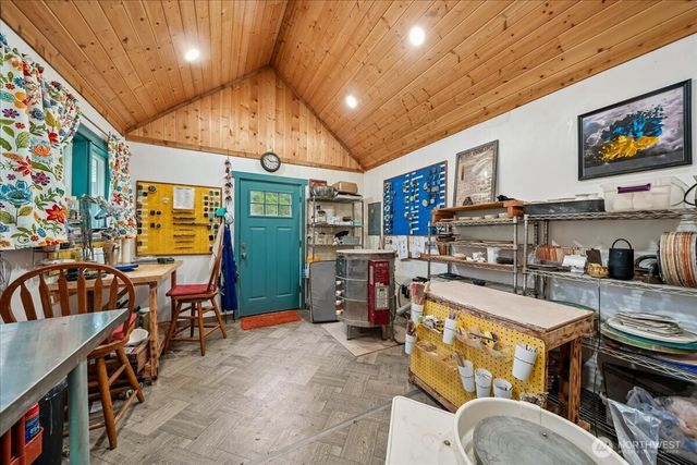 10507 Pioneer Drive, Anderson Island, WA 98303