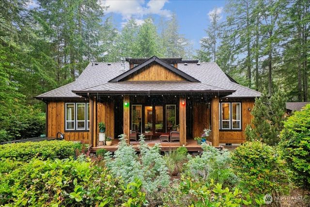 10507 Pioneer Drive, Anderson Island, WA 98303