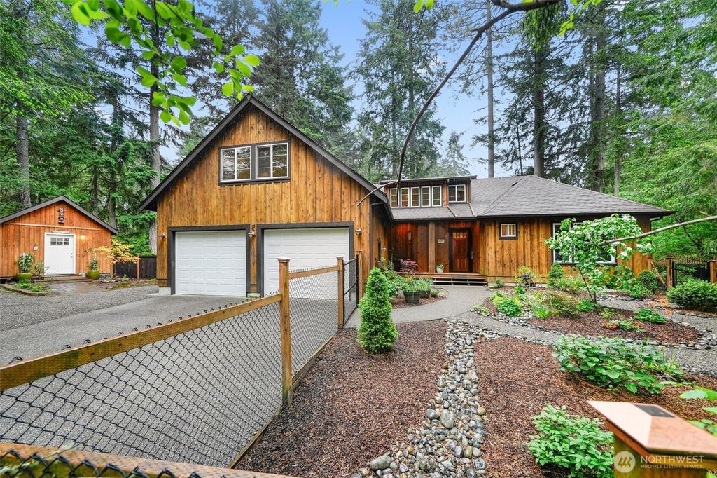 10507 Pioneer Drive, Anderson Island, WA 98303