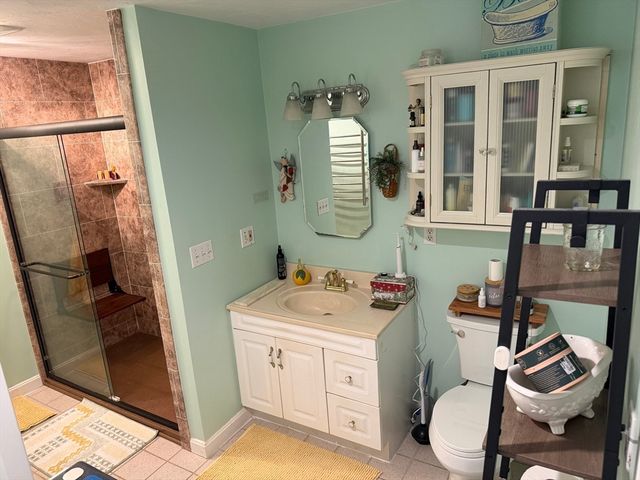 51 Slater St, Attleboro, MA 02703