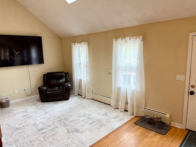 51 Slater St, Attleboro, MA 02703