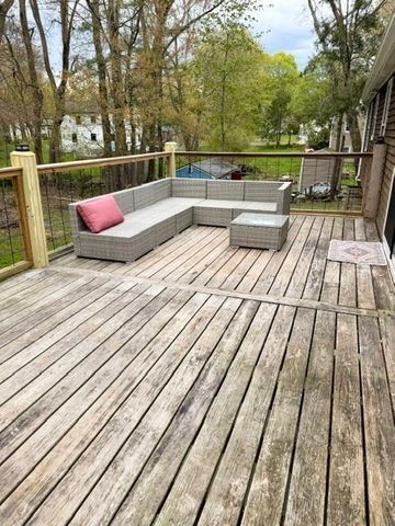 51 Slater St, Attleboro, MA 02703
