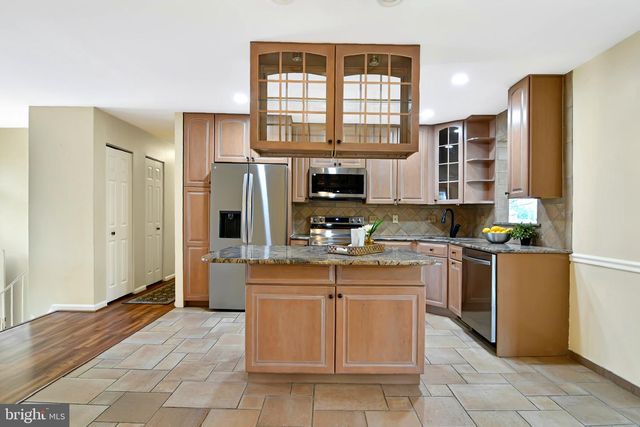 6634 CARDINGTON CT, Burke, VA 22015