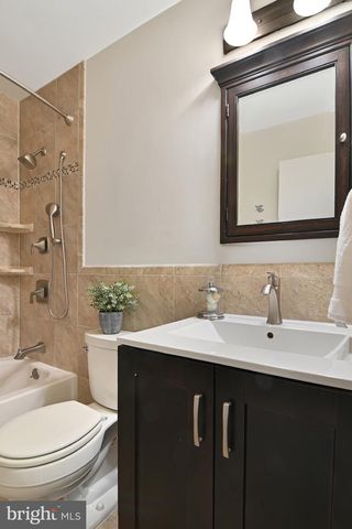 6634 CARDINGTON CT, Burke, VA 22015