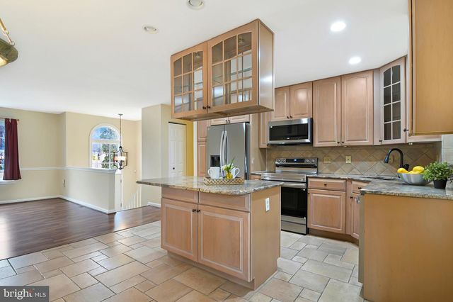 6634 CARDINGTON CT, Burke, VA 22015