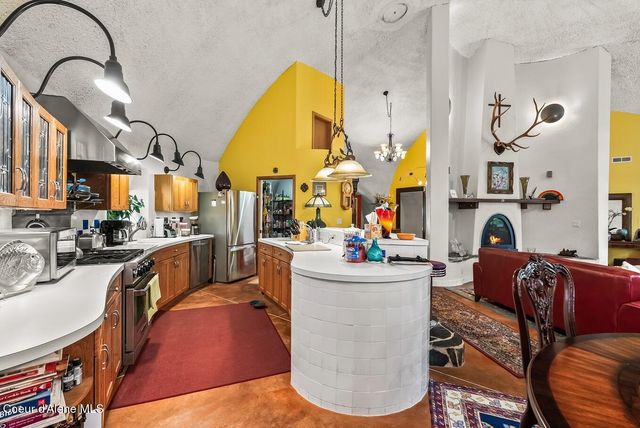 123 E Mountain View RD, Clark Fork, ID 83811