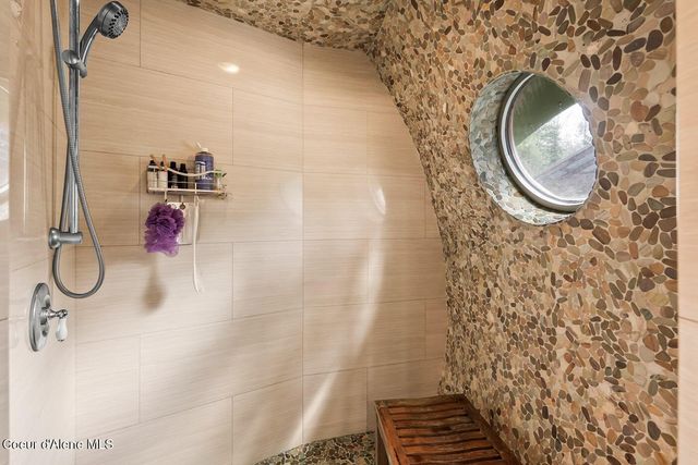 123 E Mountain View RD, Clark Fork, ID 83811