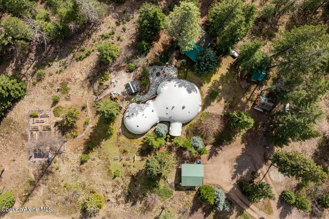 123 E Mountain View RD, Clark Fork, ID 83811