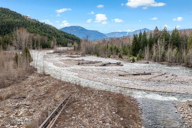 123 E Mountain View RD, Clark Fork, ID 83811