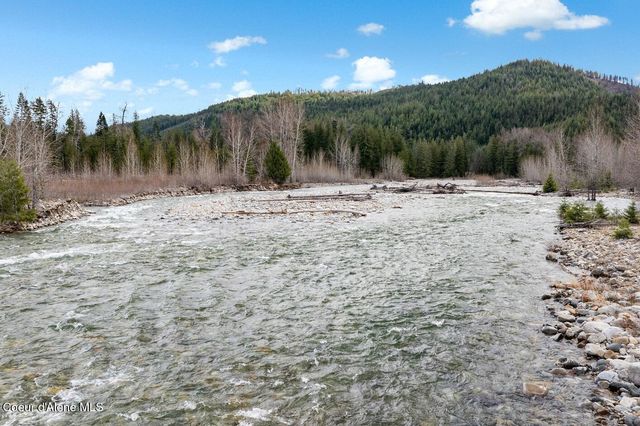 123 E Mountain View RD, Clark Fork, ID 83811