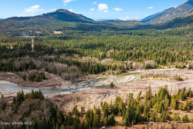 123 E Mountain View RD, Clark Fork, ID 83811