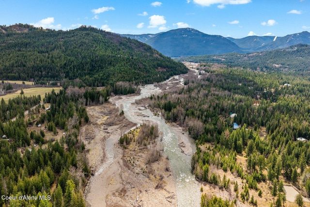 123 E Mountain View RD, Clark Fork, ID 83811