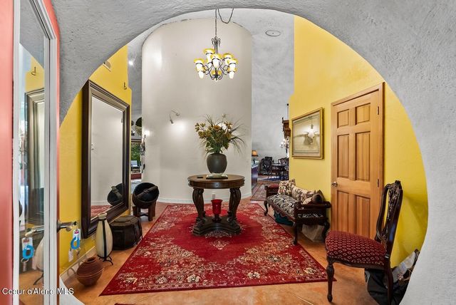 123 E Mountain View RD, Clark Fork, ID 83811