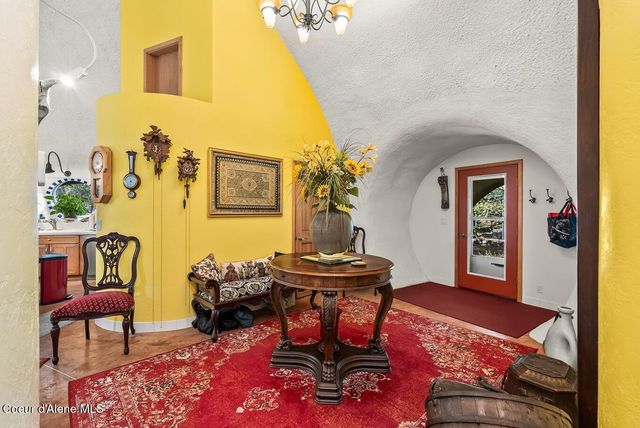 123 E Mountain View RD, Clark Fork, ID 83811