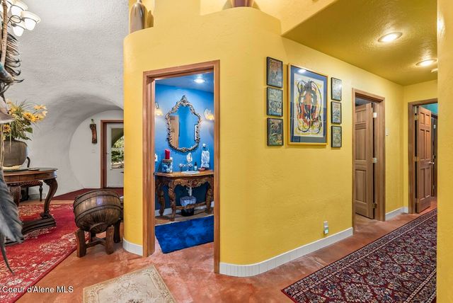 123 E Mountain View RD, Clark Fork, ID 83811