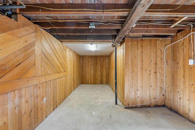 370 N Main Street, Juneau, WI 53039