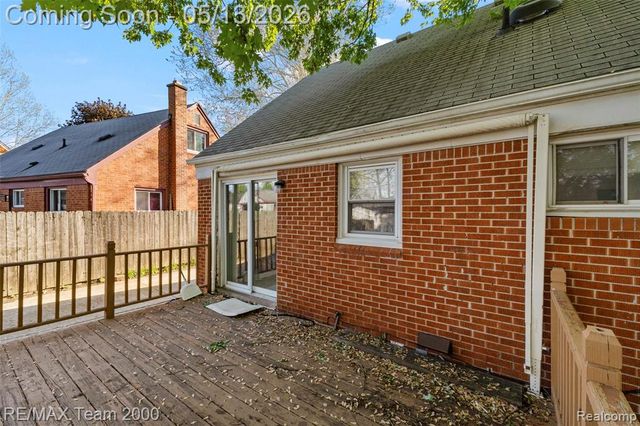 7919 Harding Street, Taylor, MI 48180