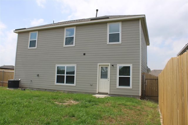 2204 Pondera Street, Ponder, TX 76259