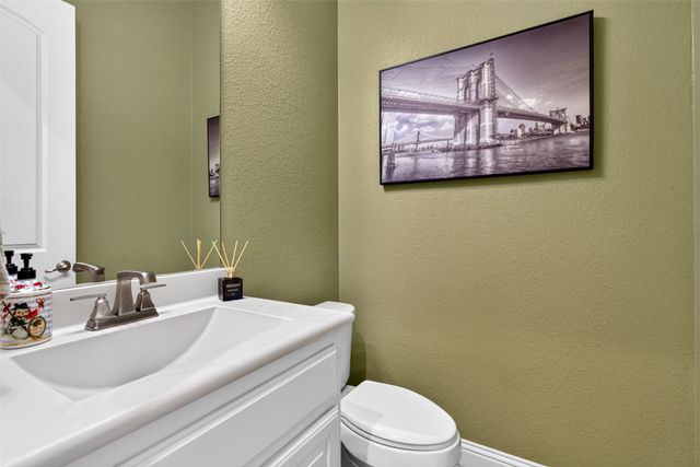 2705 Sky Ridge Road, Arlington, TX 76001