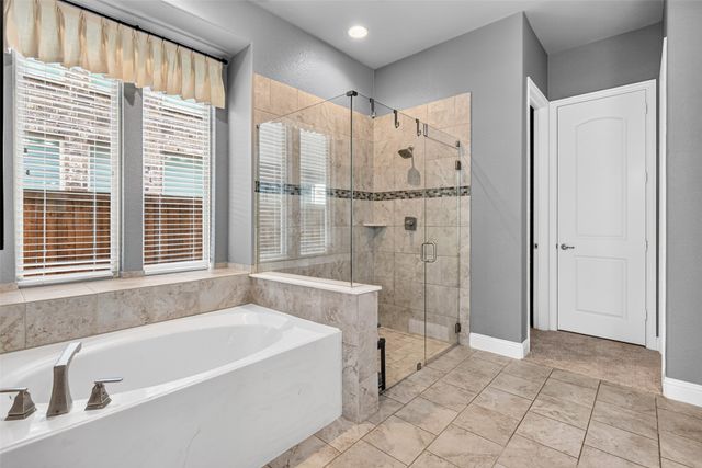 2705 Sky Ridge Road, Arlington, TX 76001