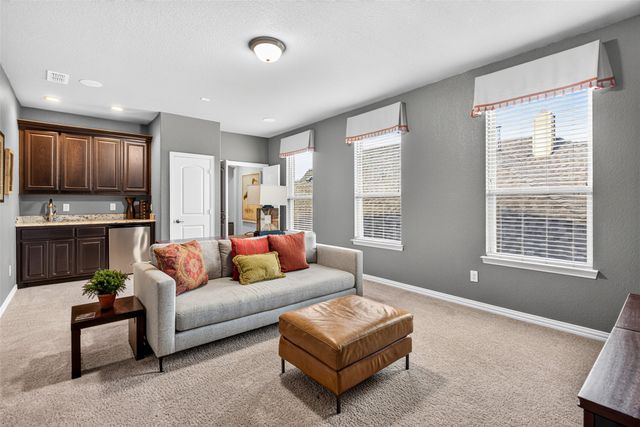 2705 Sky Ridge Road, Arlington, TX 76001